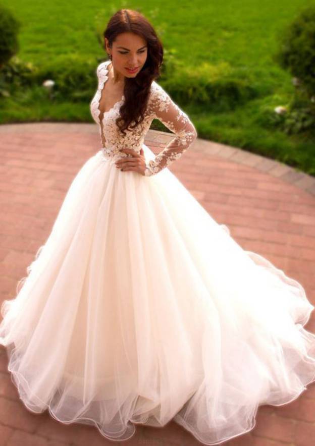 Ball Gown Scalloped Neck Full/Long Sleeve Long/Floor-Length Tulle Wedding Dress With Appliqued