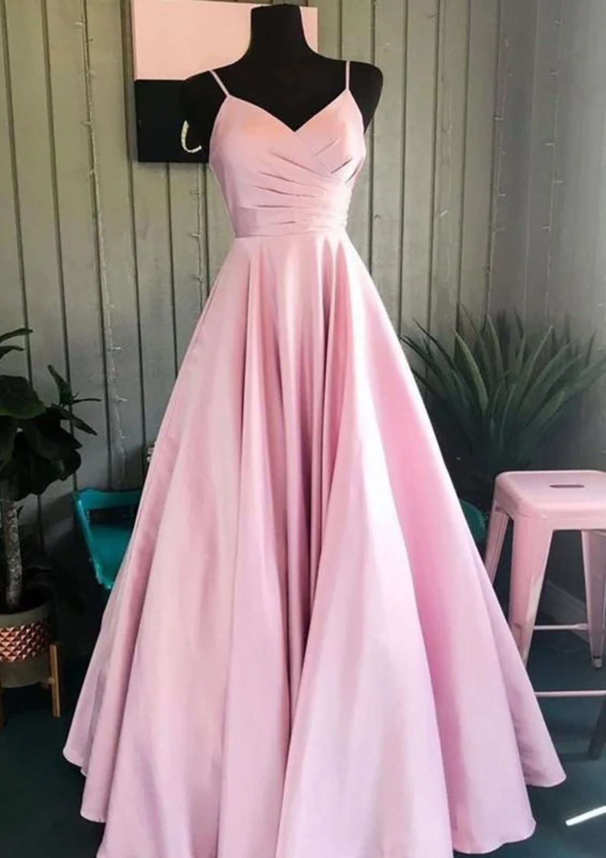 A-line V Neck Long/Floor-Length Satin Prom Dress With Pleated