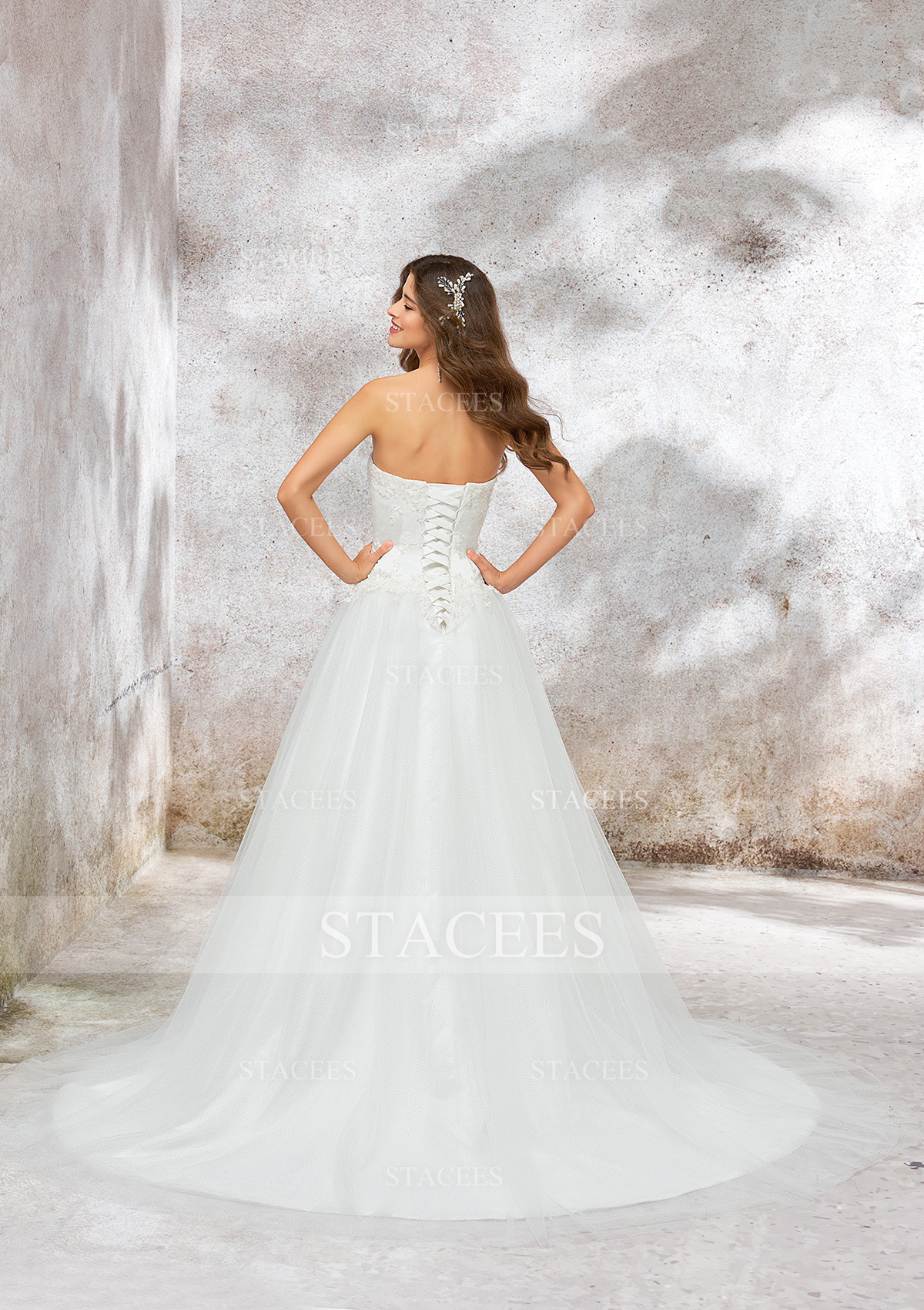 Ivory Ball Gown Princess Sweetheart Sleeveless Court Train Tulle Wedding Dress With Sequins Glitter Appliques - STACEES