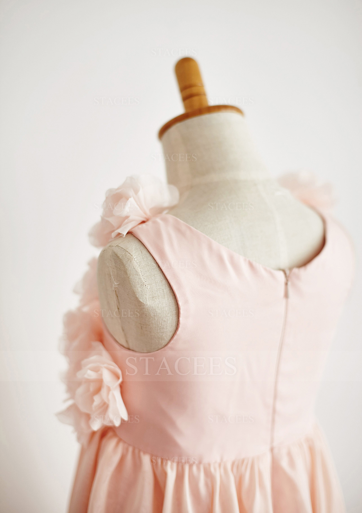 Blushing Pink Beautiful Princess Scoop Neck Tea-Length Chiffon Flower Girl Dress With Flowers - STACEES