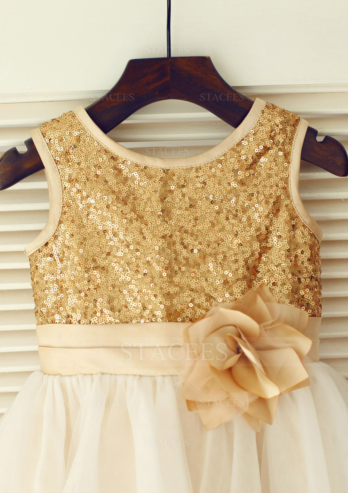 Ivory Alluring Scoop Neck Tulle Sequined A-line Knee-Length Flower Girl Dress With Flowers - STACEES