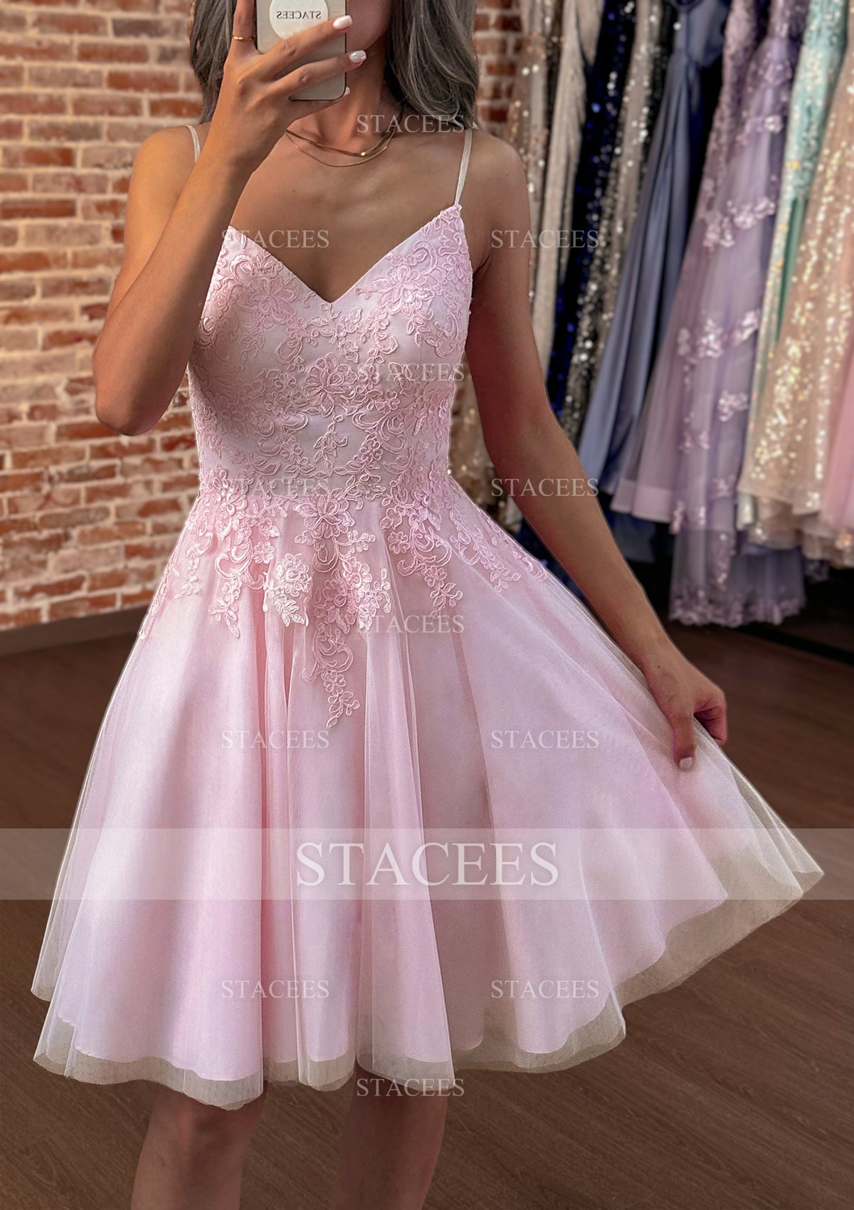 Exquisite A-line appliqued Short Tulle Homecoming Dress