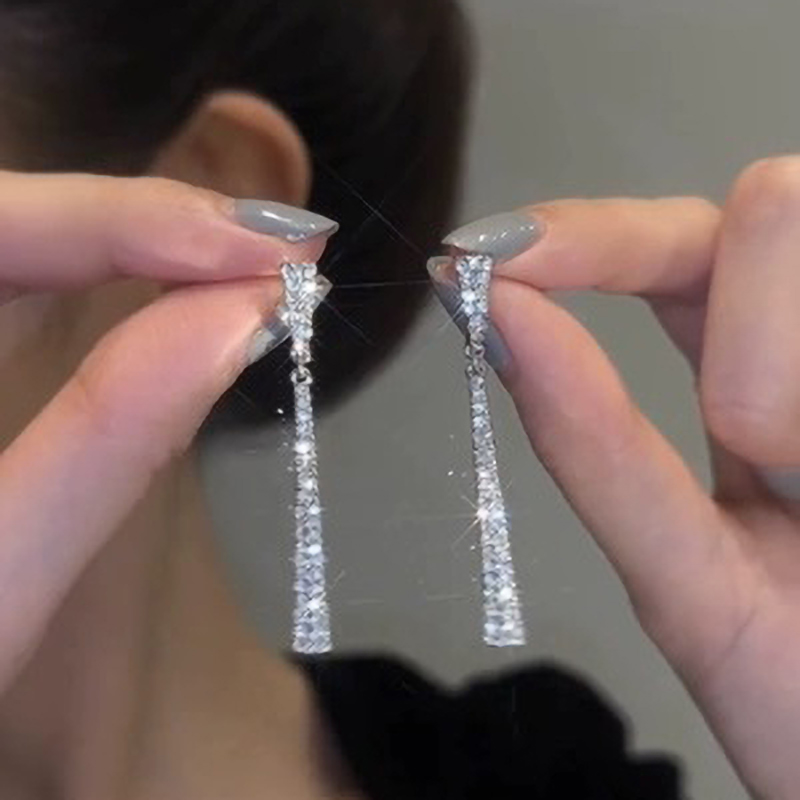 Elegant Exquisite Girls' Earrings with Cubic Zirconia