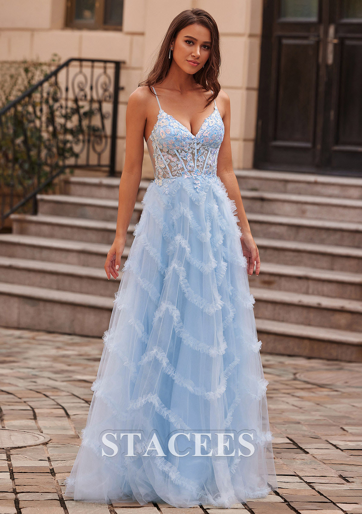 Bleu Ciel Trapèze col en v tulle ras du sol robe de bal avec volants  - STACEES