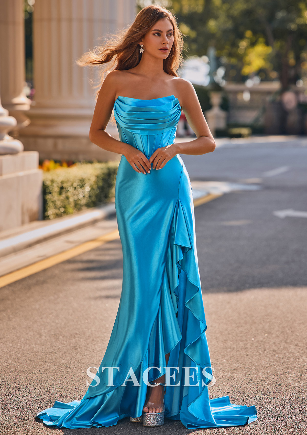 Bleu Trumpette/Sirène col bénitier soie comme du satin traîne balayage robe de bal - STACEES