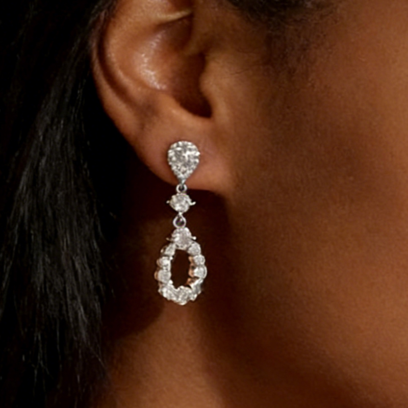 Fantaisie unique dames' gouttes alliage boucles d'oreilles avec zircone cubique