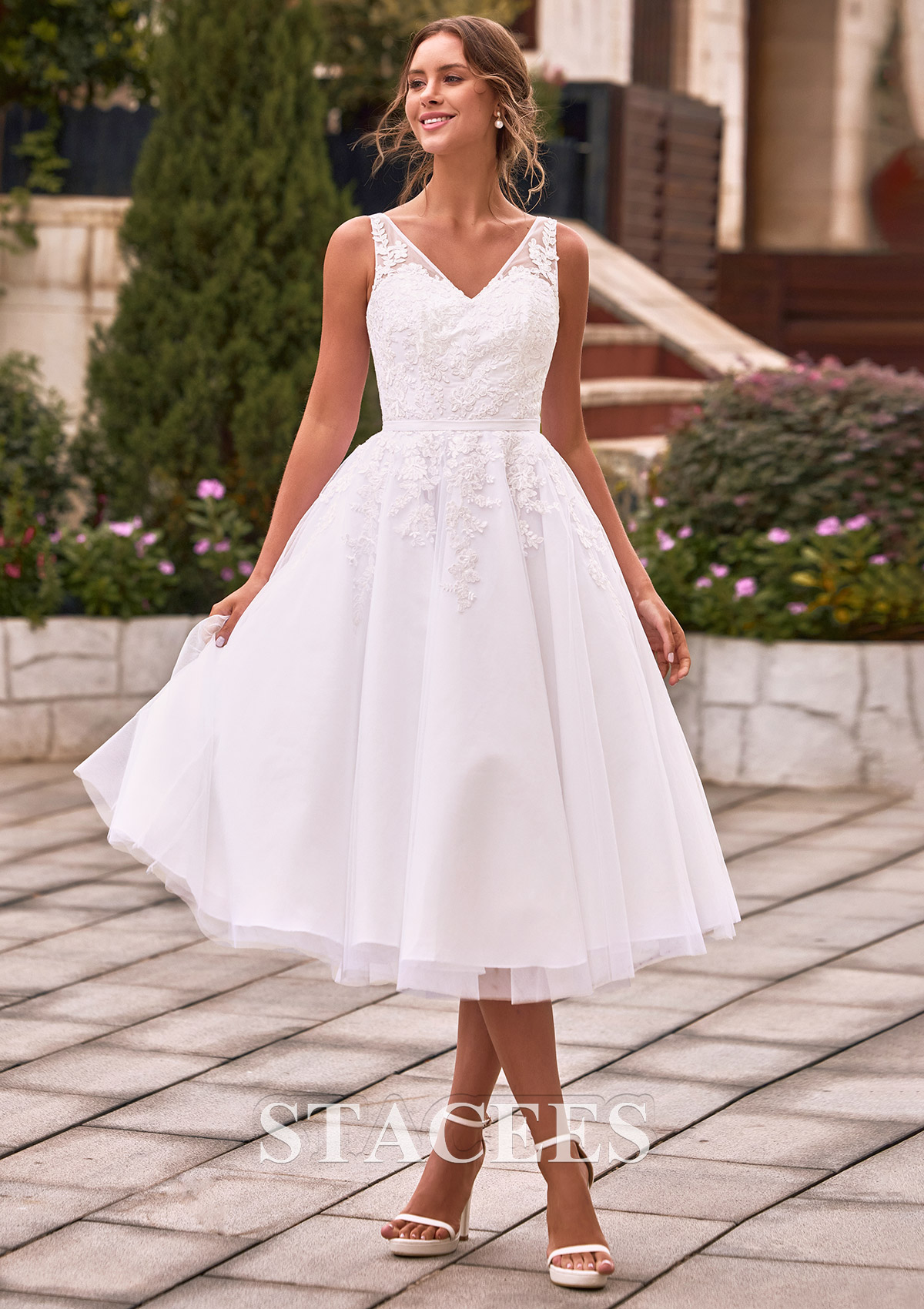 white lace sleeveless dress White Lace Sleeveless Midi Dress
