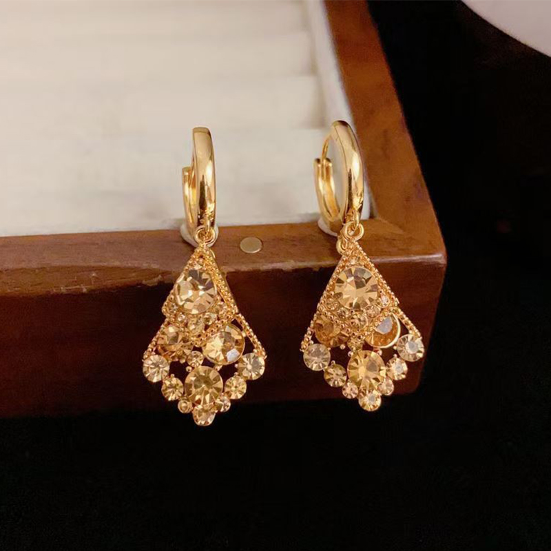 Chic Luxurious Classic Copper Earrings with Cubic Zirconia