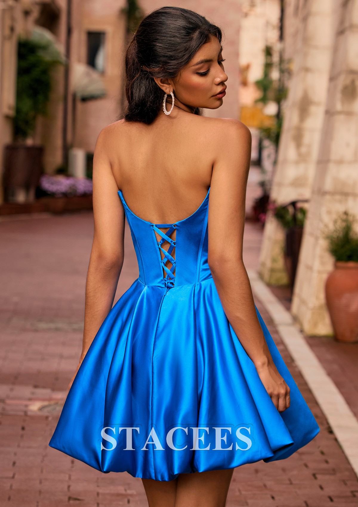 Bleu Océan Robe trapèze col en v satin courte/mini robe de fête de la rentrée avec plissé - STACEES