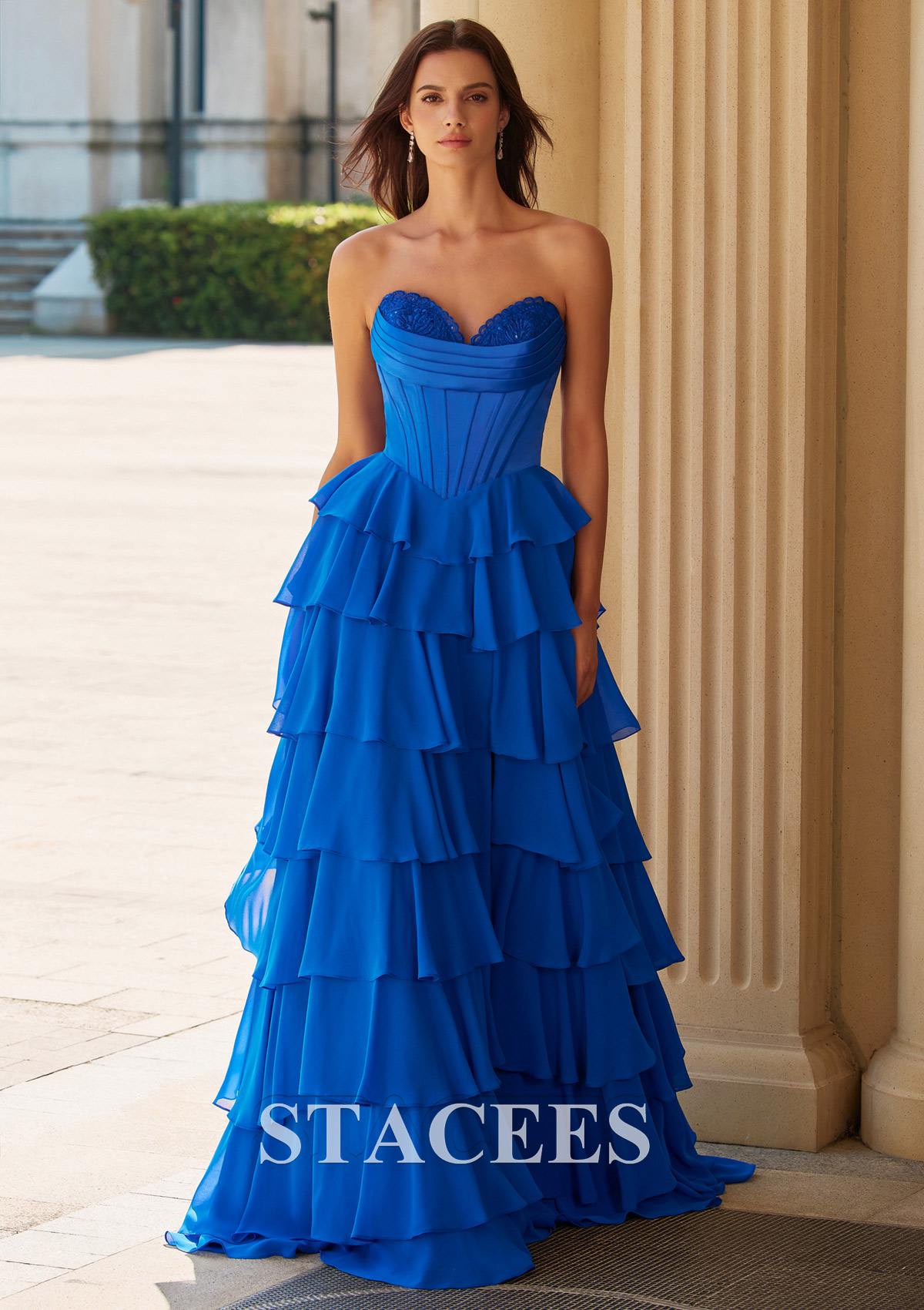 Bleu Royal Trapèze col bénitier mousseline longueur ras du sol robe de bal avec volants paillettes - STACEES