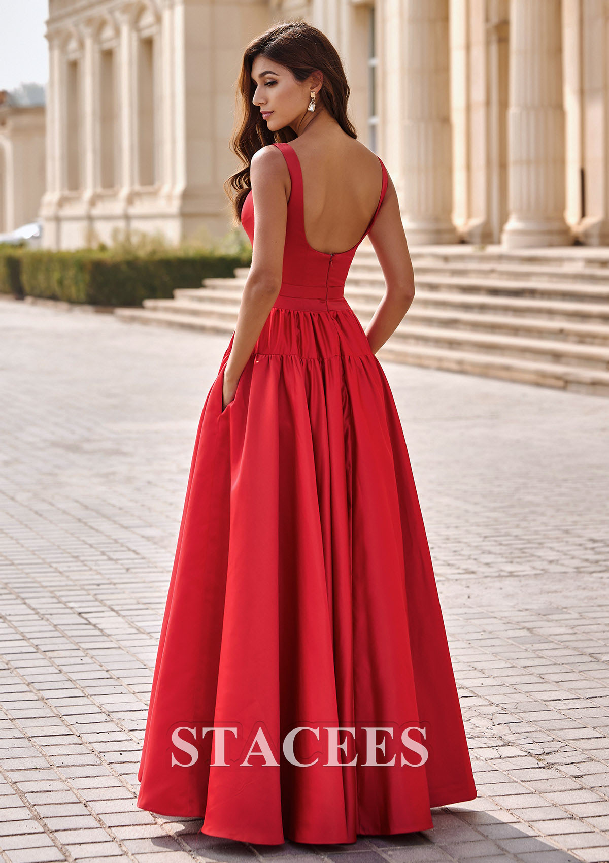 Rouge Trapèze carrée satin ras du sol robe de bal avec ceinture  - STACEES