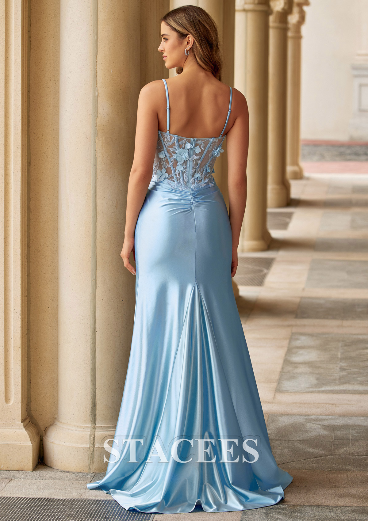 Bleu Ciel Fourreau col bénitier soie comme du satin traîne balayage robe de bal avec appliqué fleurs paillettes - STACEES
